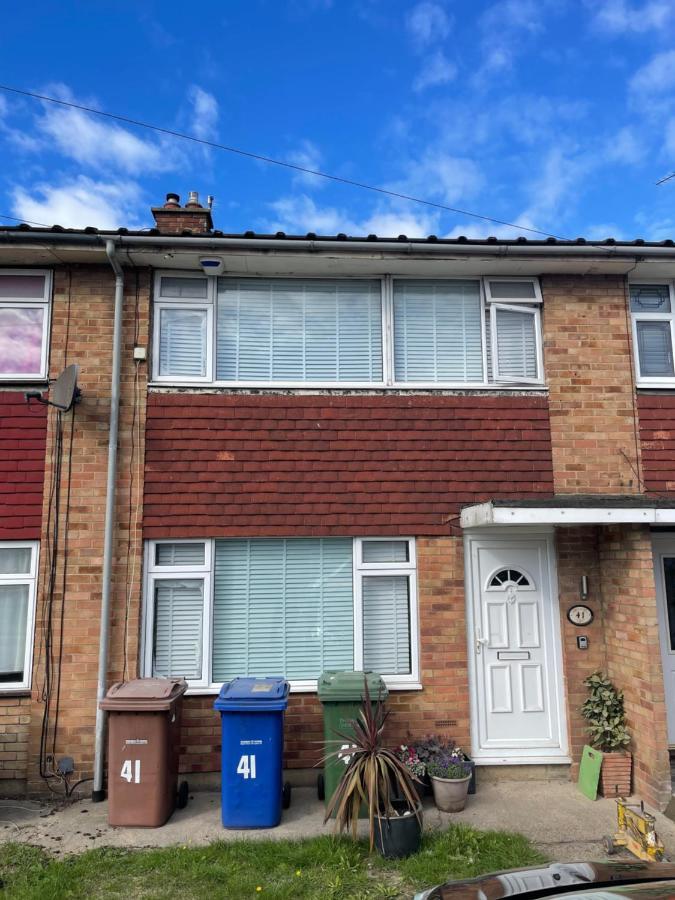 Tilbury Docks Rooms For Short Letting Екстер'єр фото